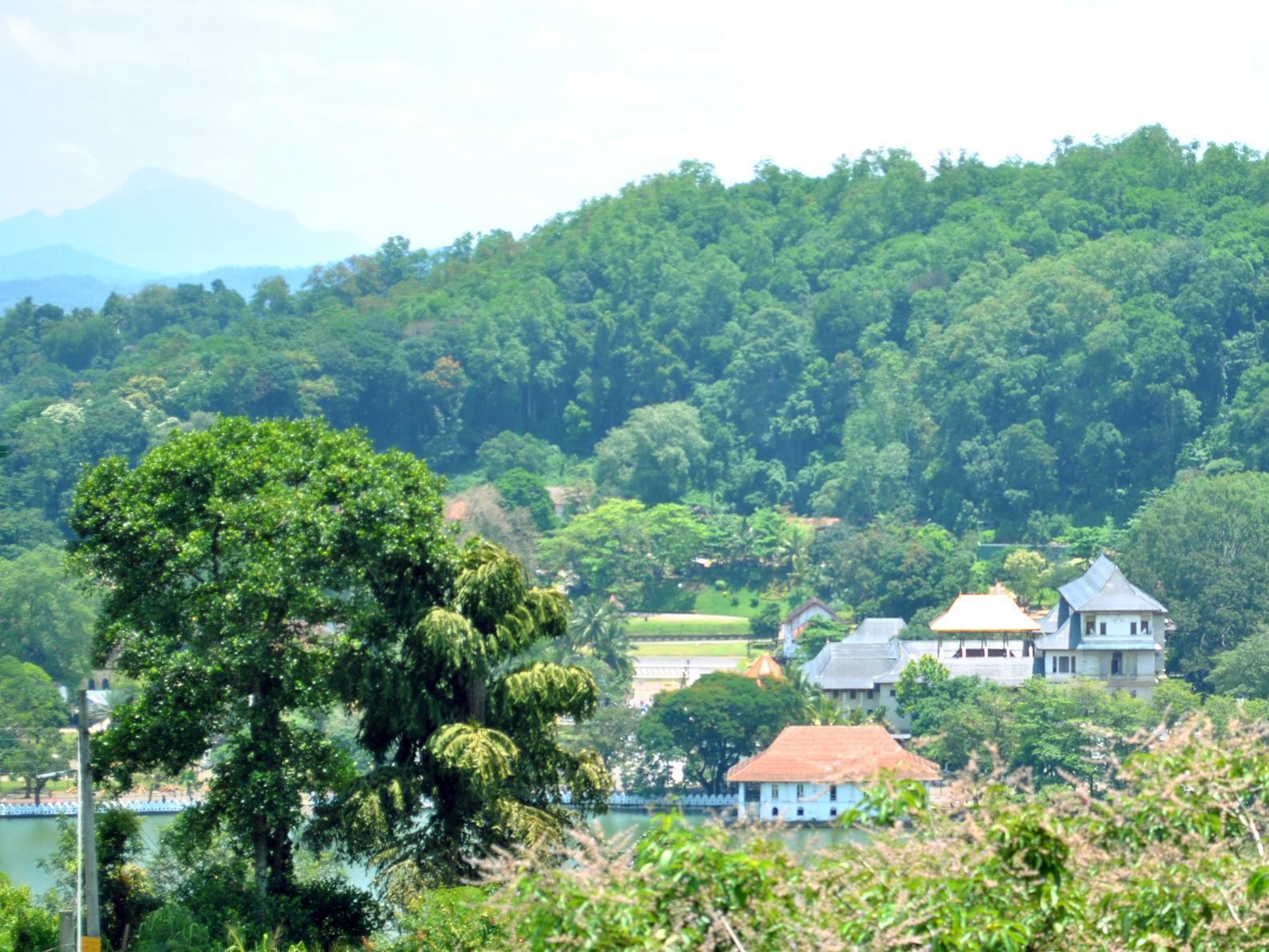 Serene Grand Villa Kandy Exterior photo