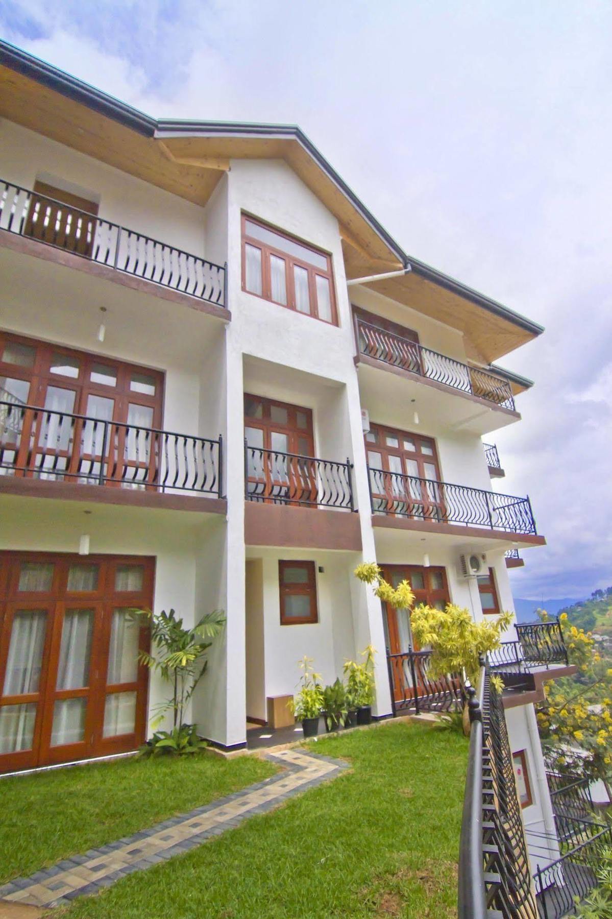 Serene Grand Villa Kandy Exterior photo