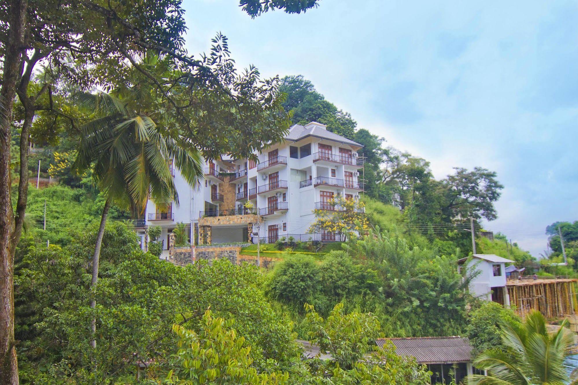 Serene Grand Villa Kandy Exterior photo